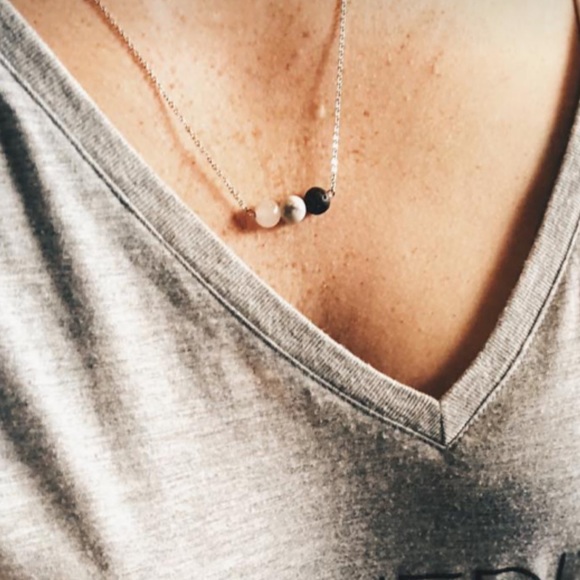 Kekoa Diffuser Necklace - Picture 5 of 6